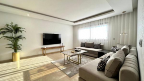 Business Travelers and Families - 3 Bedrooms